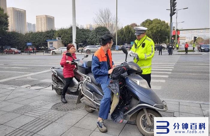 摩托车驾照多少钱2022（北京摩托车驾照多少钱2022）插图